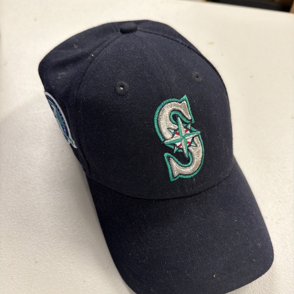 Mariners Baseball Hat With Edgar Martinez Number Retirement PatchOn